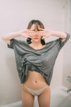 日韩裸体艺术照_超清手机免费观看完整